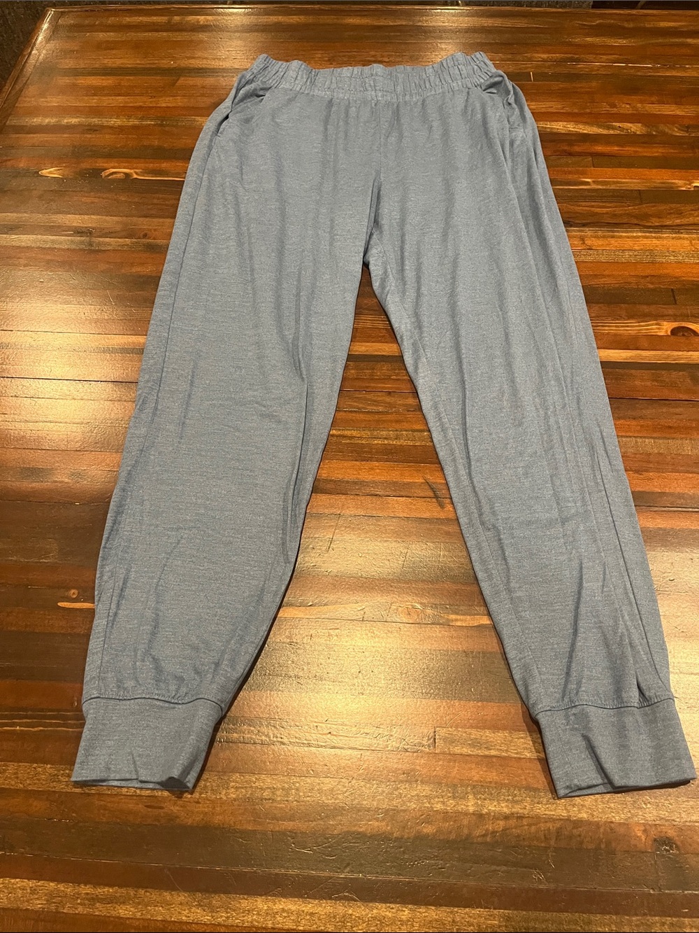 Women’s small freely joggers